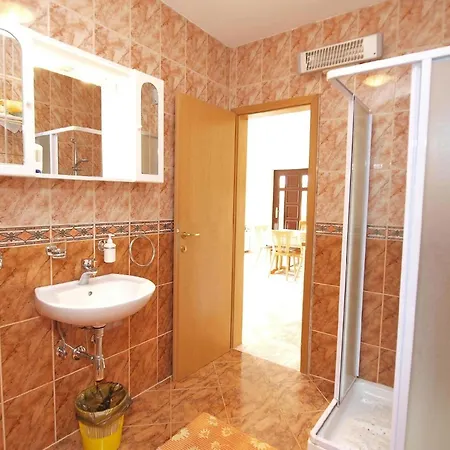 Apartment Fuer 4 Personen Ca 48 Qm In Fazana-surida, Istrien Istrische Riviera *