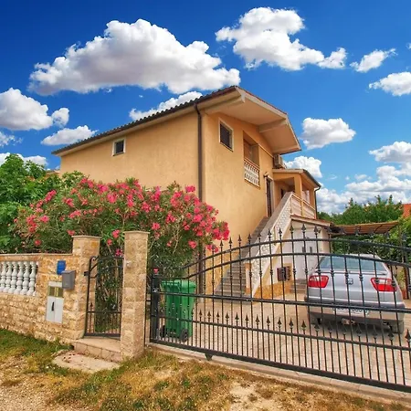 Fuer 4 Personen Ca 48 Qm In Fazana-surida, Istrien Istrische Riviera *